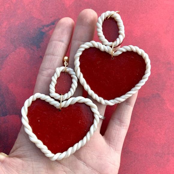 Twisted Love Earrings - Picture 1 of 2